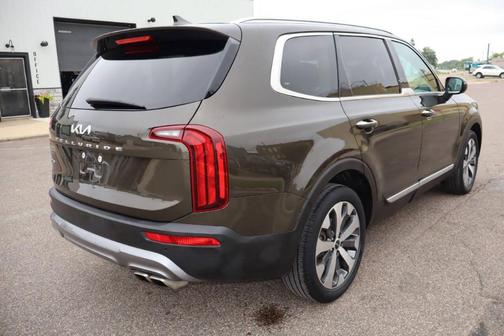 2022 Kia Telluride S