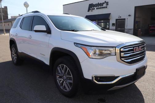 White 2017 GMC Acadia SLE-2