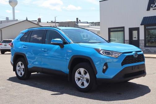 2020 Toyota RAV4 Hybrid XLE