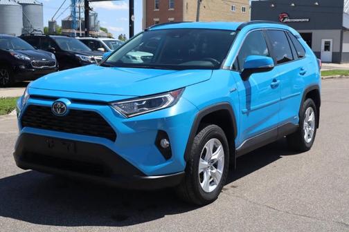 2020 Toyota RAV4 Hybrid XLE