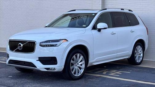 2016 Volvo XC90 T6 Momentum