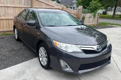 2014 Toyota Camry Hybrid XLE