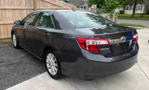 2014 Toyota Camry Hybrid XLE