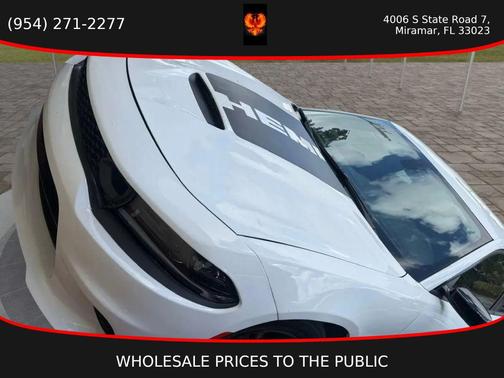 White Knuckle Clearcoat 2023 Dodge Charger SXT