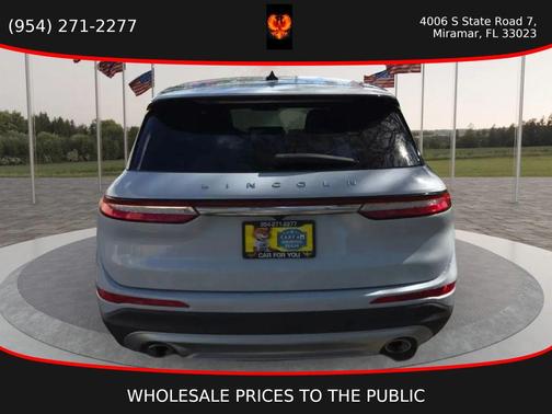 Crystal White Metallic Clearcoat 2025 Lincoln Corsair Premiere