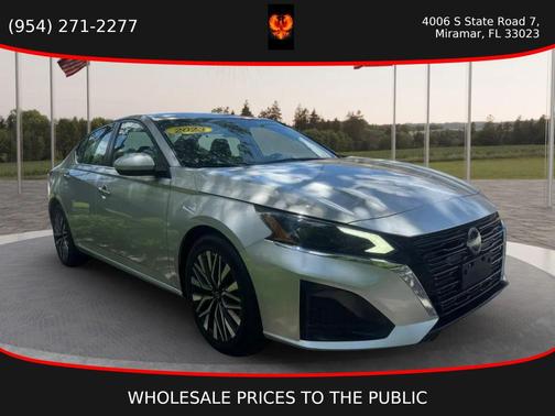 Brilliant Silver Metallic 2023 Nissan Altima 2.5 SV