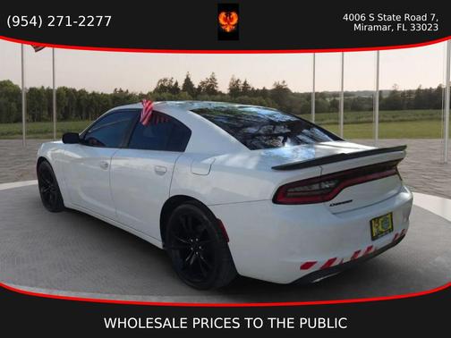 Bright White Clearcoat 2016 Dodge Charger SE