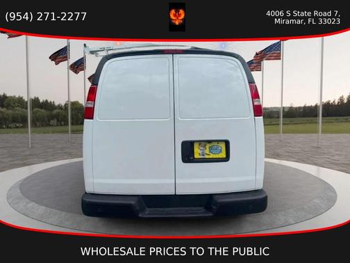 Summit White 2022 Chevrolet Express 2500 Work Van