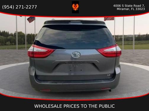 2016 Toyota Sienna LE