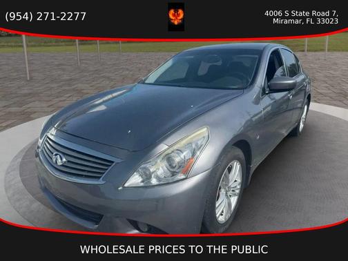 2015 INFINITI Q40 Base