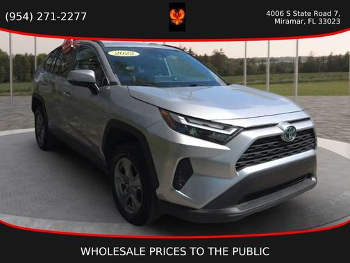 2022 Toyota RAV4 Hybrid XLE