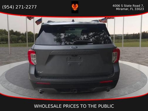 Carbonized Gray Metallic 2022 Ford Explorer XLT
