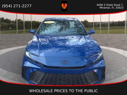 2025 Toyota Camry SE