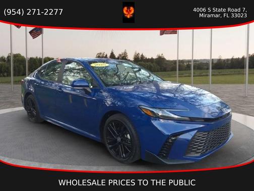 2025 Toyota Camry SE