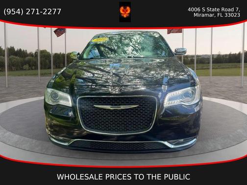 Gloss Black 2017 Chrysler 300C Base
