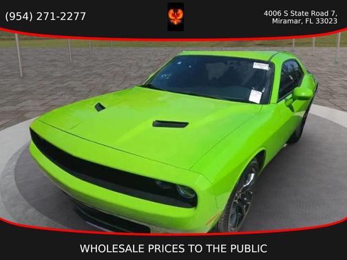 Green Go Clearcoat 2017 Dodge Challenger SXT