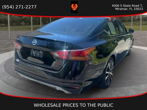Super Black 2021 Nissan Altima SR FWD