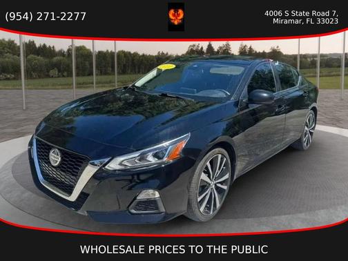 Super Black 2021 Nissan Altima SR FWD