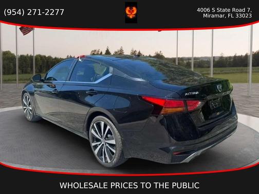 Super Black 2021 Nissan Altima SR FWD