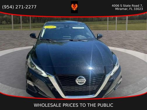 Super Black 2021 Nissan Altima SR FWD