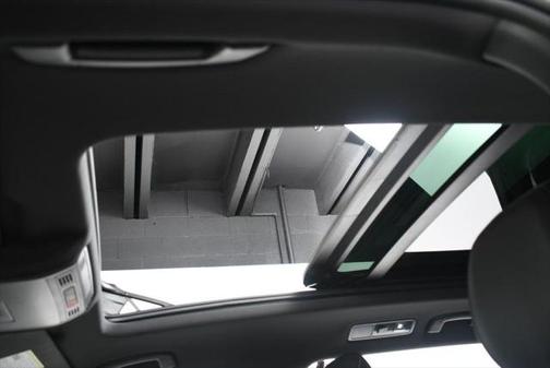 2022 Volkswagen Tiguan 2.0T SE R-Line Black 4MOTION