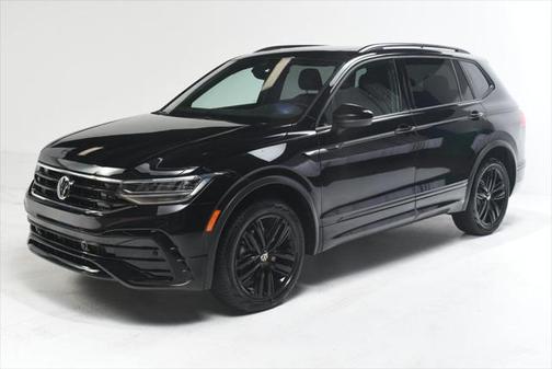 2022 Volkswagen Tiguan 2.0T SE R-Line Black 4MOTION