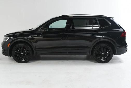 2022 Volkswagen Tiguan 2.0T SE R-Line Black 4MOTION