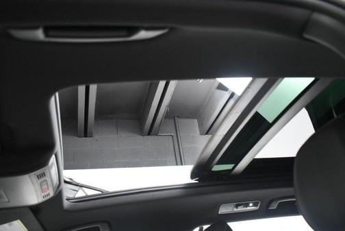 2022 Volkswagen Tiguan 2.0T SE R-Line Black 4MOTION
