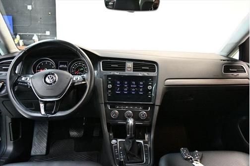 2019 Volkswagen Golf SportWagen TSI SE