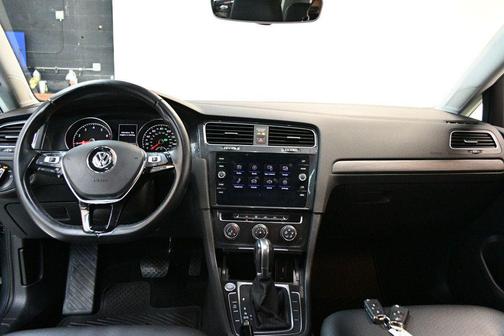 2019 Volkswagen Golf SportWagen TSI SE