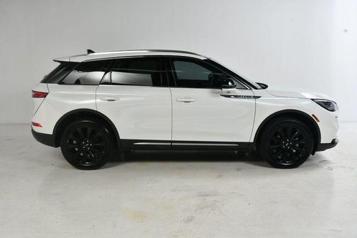 2022 Lincoln Corsair Reserve FWD