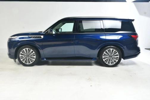 2025 INFINITI QX80 SENSORY AWD