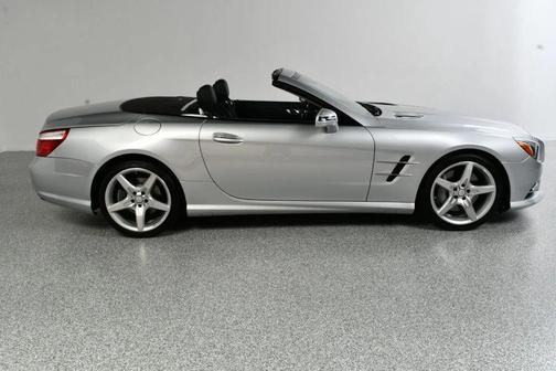 Palladium Silver Metallic 2014 Mercedes-Benz SL-Class 2dr Roadster SL 550