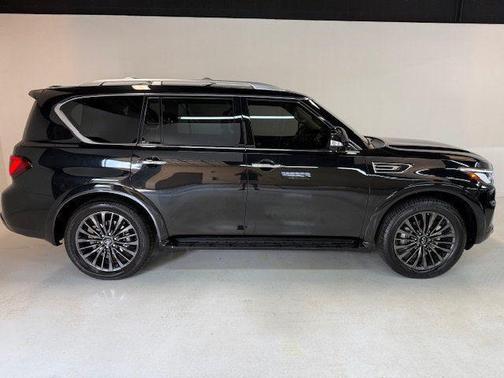 2024 INFINITI QX80 PREMIUM SELECT AWD