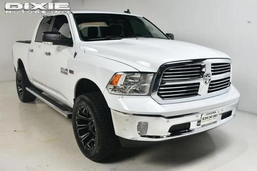 2016 RAM 1500 Sunroof Navigation Hemi 4x4 Crew Cab Bed Cover