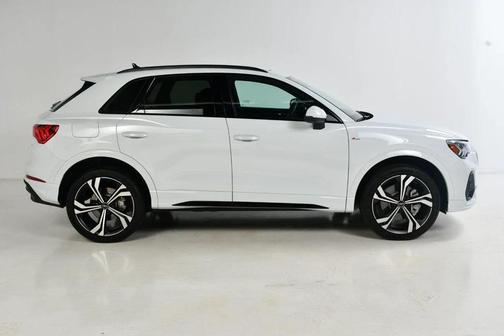 2024 Audi Q3 45 S line Premium Plus