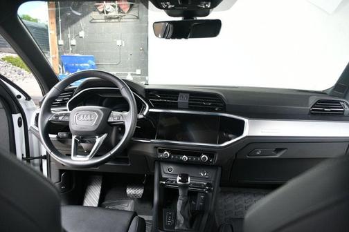 2024 Audi Q3 45 S line Premium Plus