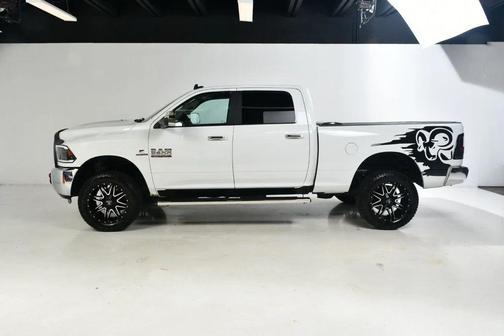 2018 RAM 2500 SLT 4x4 Crew Cab 6'4' Box
