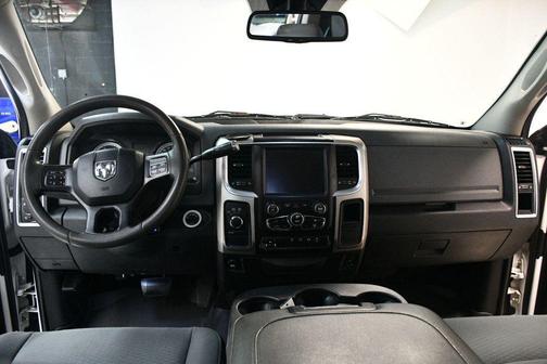 2018 RAM 2500 SLT 4x4 Crew Cab 6'4' Box