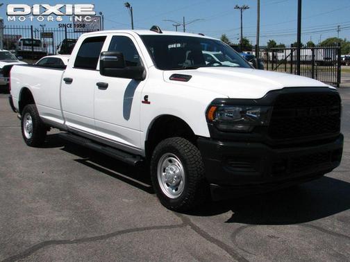 2024 RAM 2500 Cummins Diesel 4x4 Crew Cab Long Bed