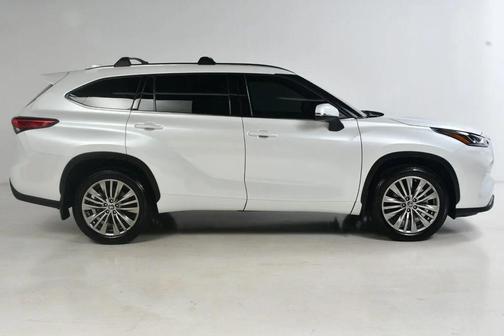 2022 Toyota Highlander Platinum AWD