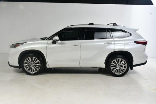 2022 Toyota Highlander Platinum AWD