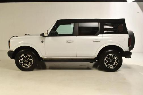 2023 Ford Bronco Outer Banks 4 Door 4x4