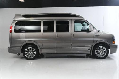 2022 Chevrolet Express 2500 RWD 2500 135'