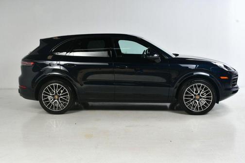 2022 Porsche Cayenne Cayenne