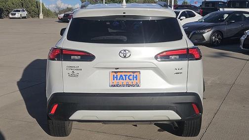 2024 Toyota Corolla Cross XLE