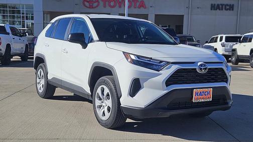 2024 Toyota RAV4 LE