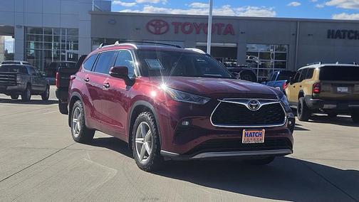 2022 Toyota Highlander Platinum