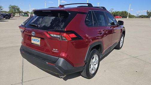 2021 Toyota RAV4 Hybrid XLE