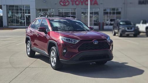 2021 Toyota RAV4 Hybrid XLE